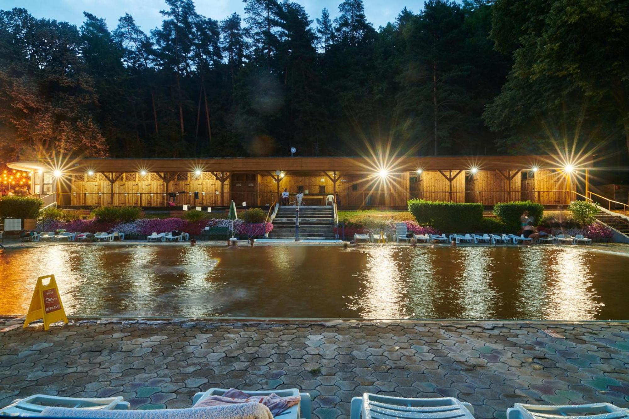 Hotel Palace - Kupele Sliač Exterior foto